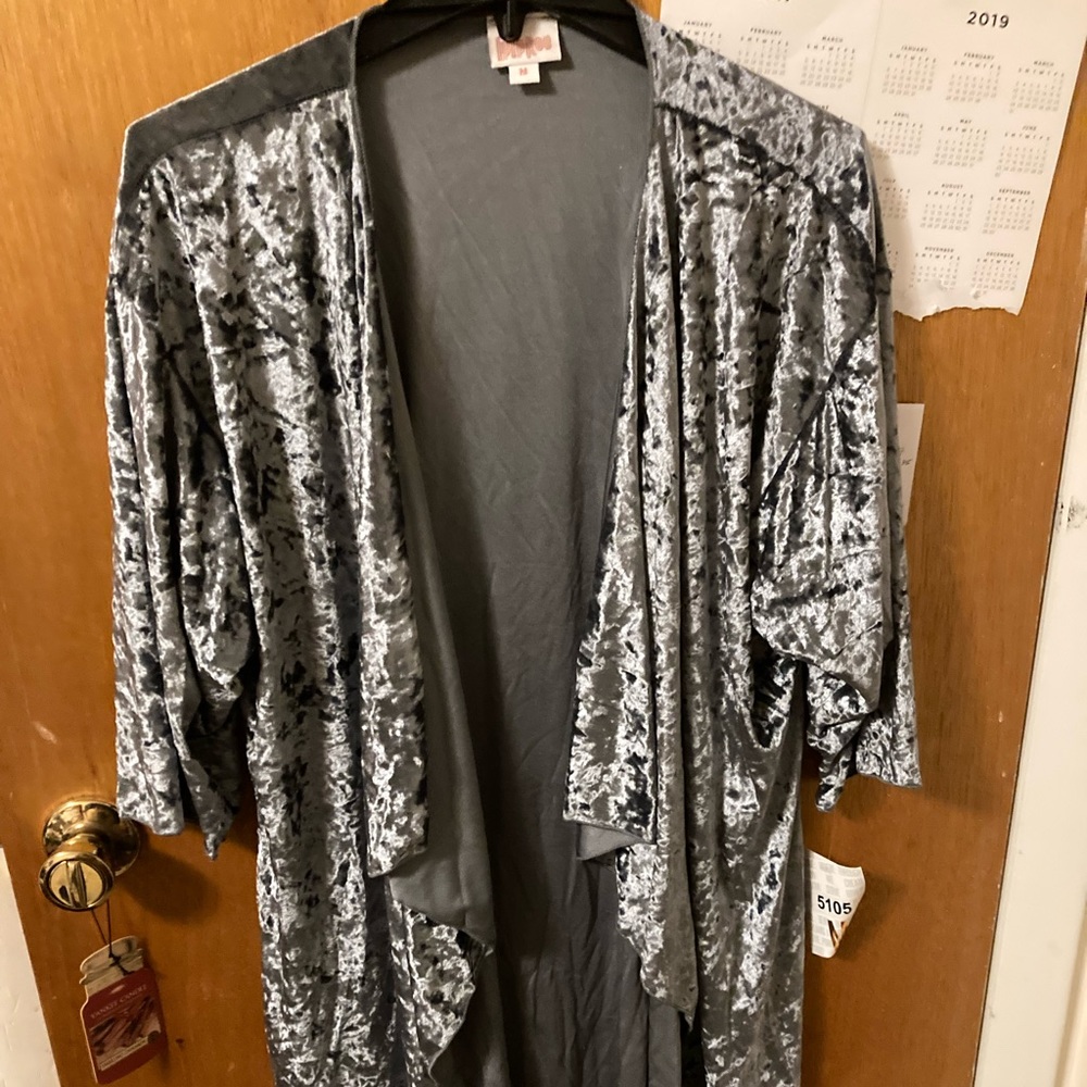 New lularoe Shirley cardigan